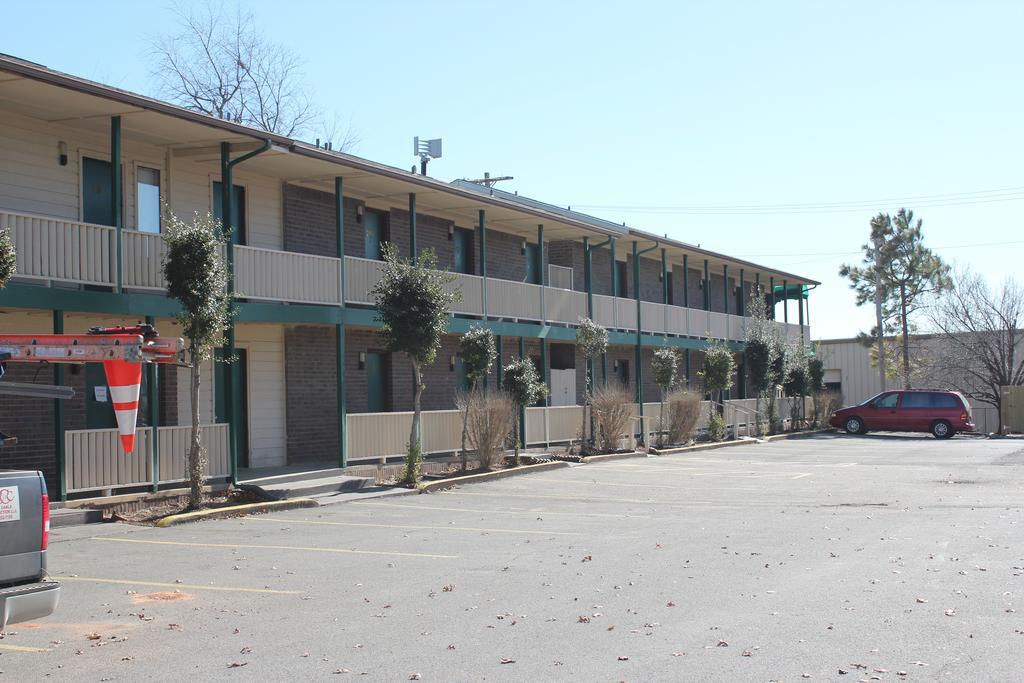Oak Hill Inn And Suites Tahlequah Eksteriør bilde