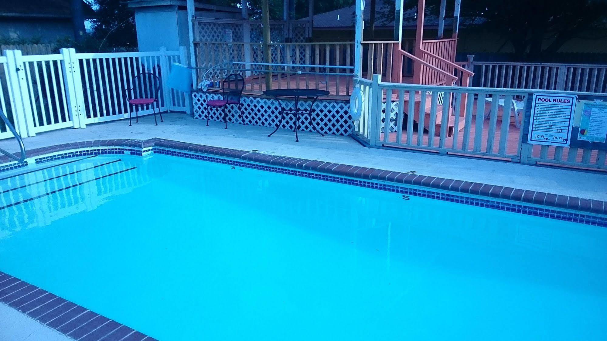 Oak Hill Inn And Suites Tahlequah Eksteriør bilde