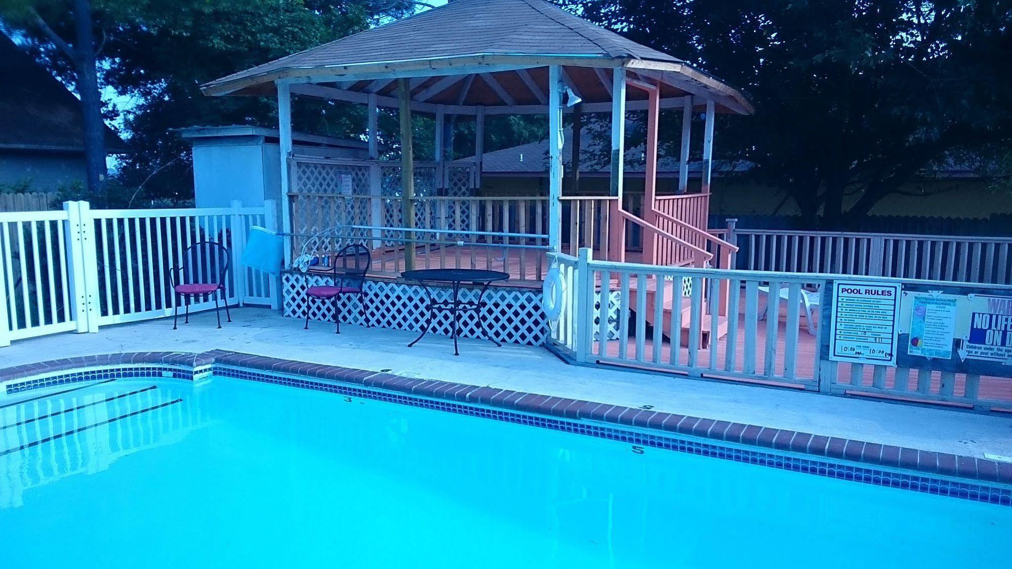 Oak Hill Inn And Suites Tahlequah Eksteriør bilde